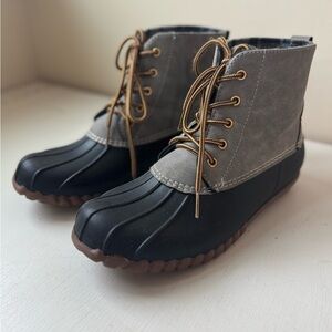 Stylish Boots - Navy and Gray